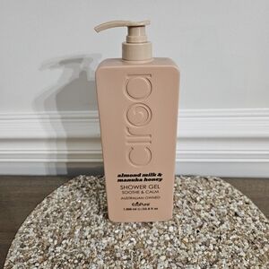 Ciroa Body Almond Milk & Mannuka Honey Shower Gel Jumbo 33.8 fl oz Body Wash